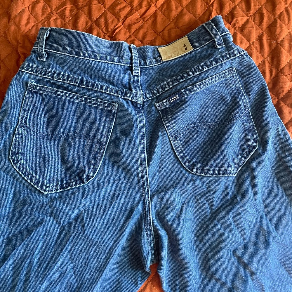 Women’s vintage lee blue jeans